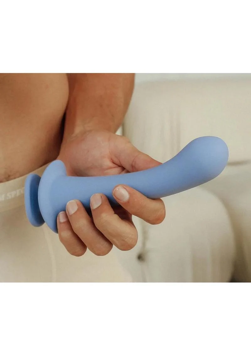 Jimmyjane Cyra Silicone Dildo Ergonomic Design with Comfort Grip - Image 3