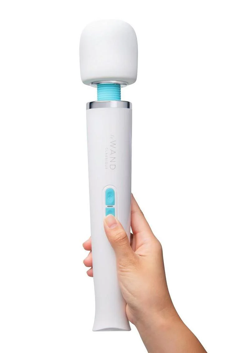 Le Wand Classique Cordless Massager - Image 2