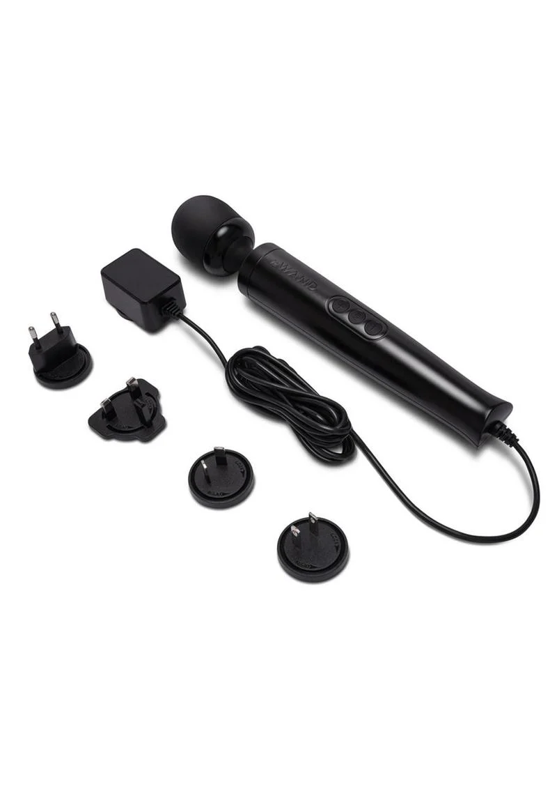 Le Wand Die Cast Plug-in Vibrating Massager – Black - Image 3