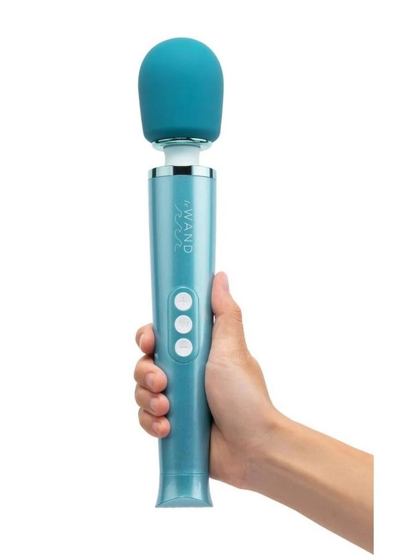 Le Wand Dive Vibrating Massager - Image 3