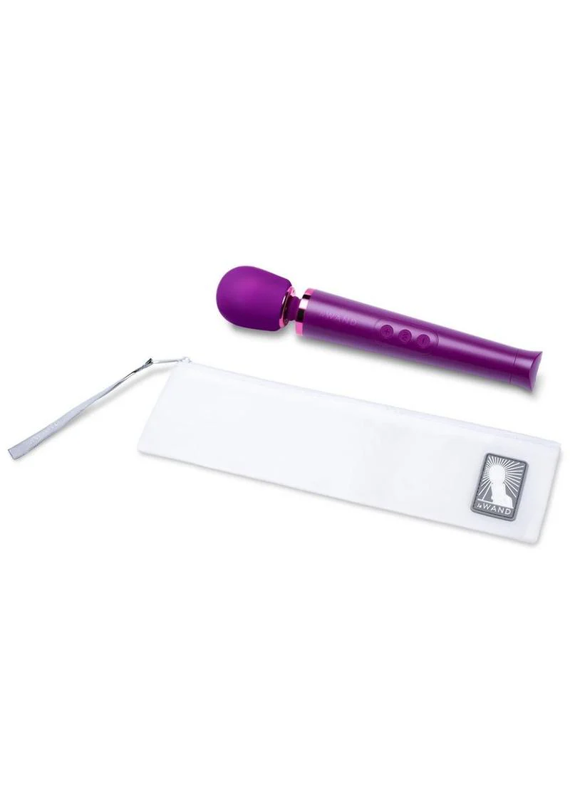 Le Wand Petite Rechargeable Silicone Vibrating Massager - Image 12