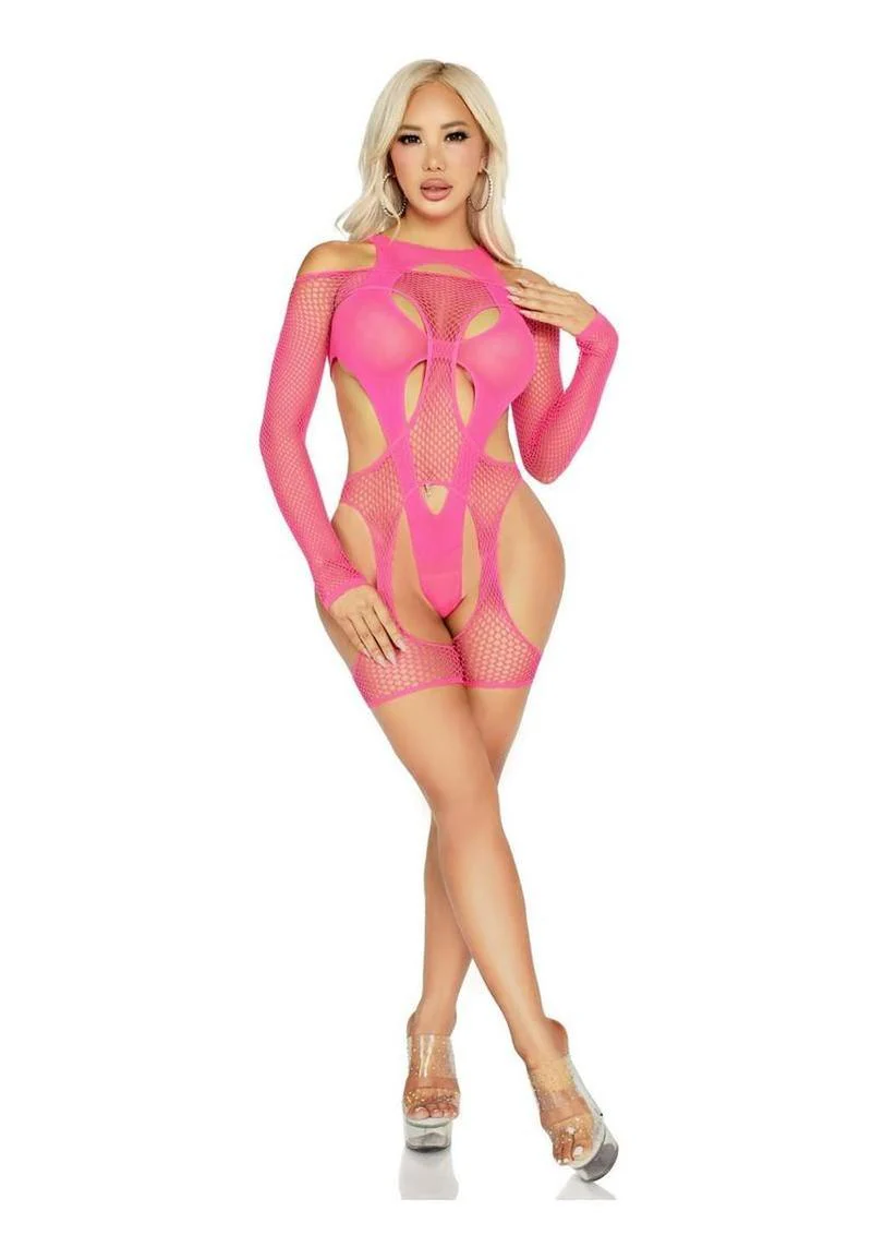 Off-the-Shoulder Fishnet Garter Harness With Flattering Fit - Image 4