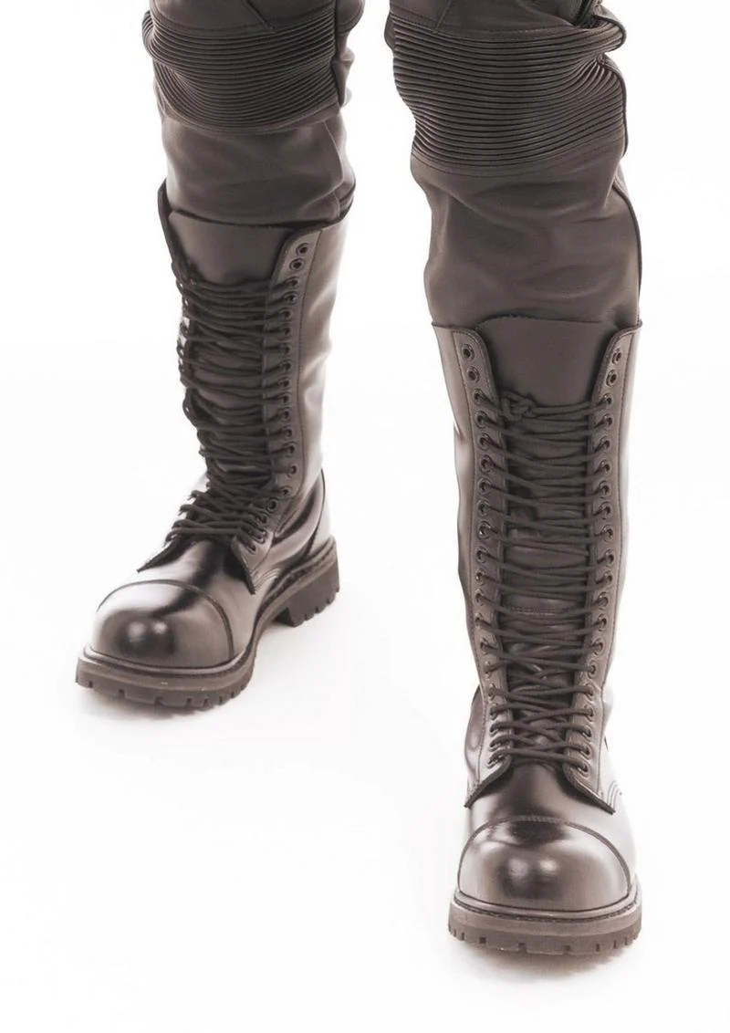 Prowler Red 20 Eyelets Hole Boot - Uk 9 - Image 3
