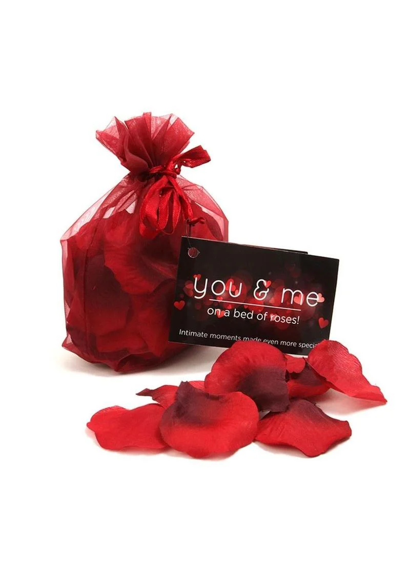 You And Me Bed of Roses Romantic Petal Set - Image 3